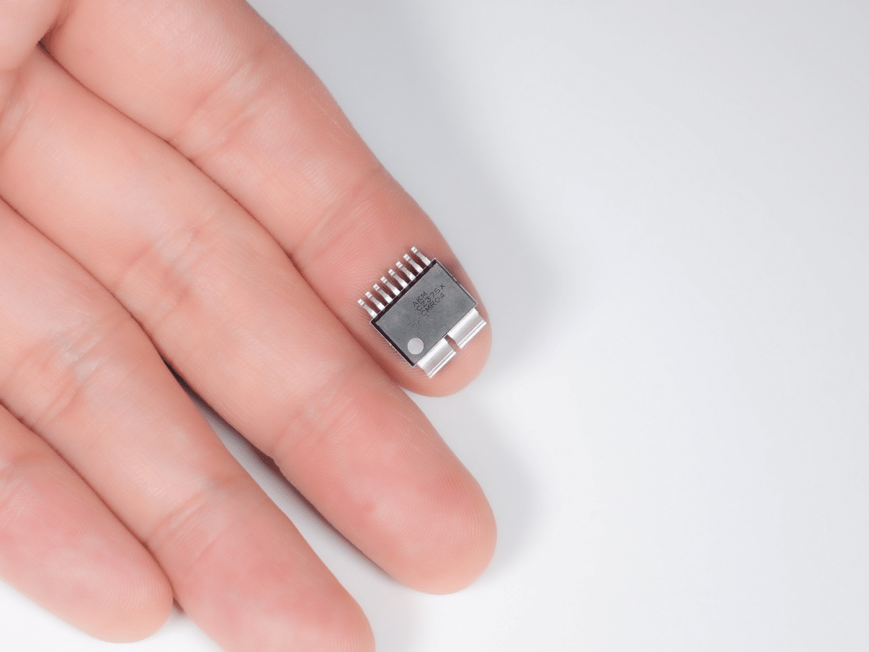 Asahi Kasei microdevices sensor cz375x, akm, sensor on a hand